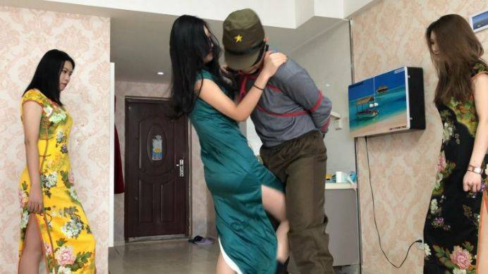204829vc03z0megh62r3n1.jpg