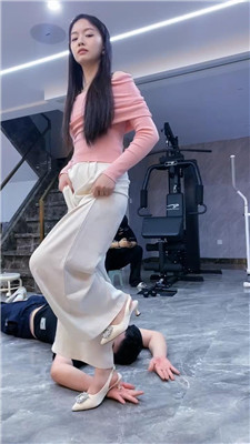 麋鹿银儿_20240516181528.JPG 麋鹿银儿_20240516181528.JPG