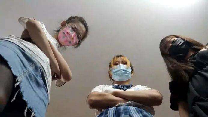 223704pkwr4ii7i3innk3i.jpg