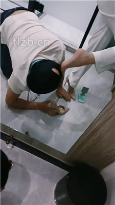 103550exdq3l43lotdoqtl.jpg