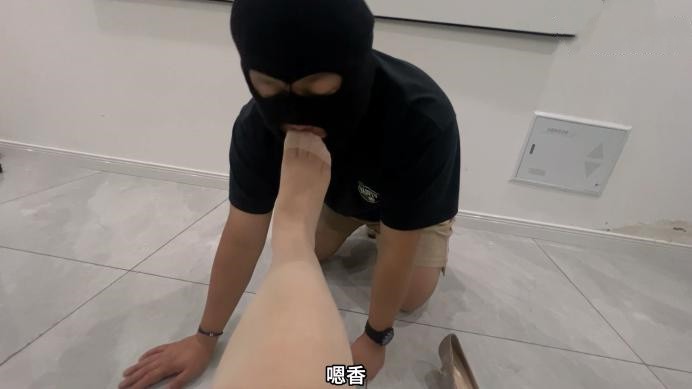 104951n0hxl0hdddzqax47.jpg