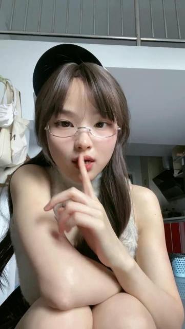 024401h1ue4x8eell8plmt.jpg 024401h1ue4x8eell8plmt.jpg
