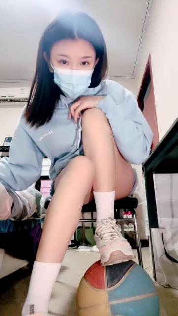 004417be0m0z6fedzh4u2a.jpg