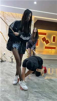 麋鹿银儿_20250424004723.JPG 麋鹿银儿_20250424004723.JPG