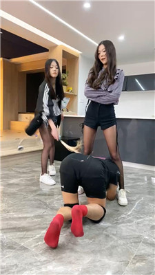 麋鹿银儿_20250424004951.JPG 麋鹿银儿_20250424004951.JPG