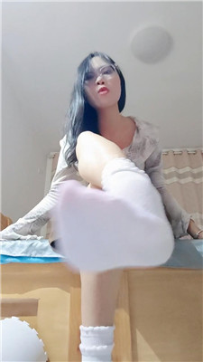【诗诗】无敌臭白袜脏白靴控香水奴    251015-22BP