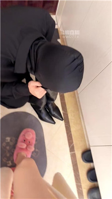 【酥酥】御姐S美腿虐杀