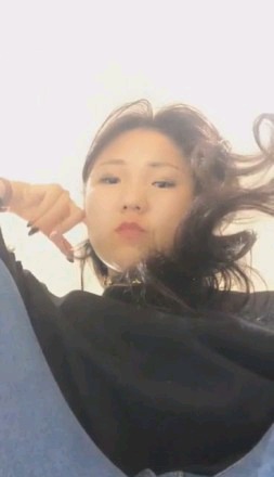 【调教视频】苏墨墨第一视角牛仔裤坐脸