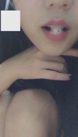 【调教视频】<苏墨墨> 推荐！蛇鞭抽贱狗！黑丝裸足口水诱惑！