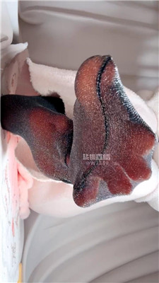 【乔乔在这里】洗脑媚脚sb    251221-20BP