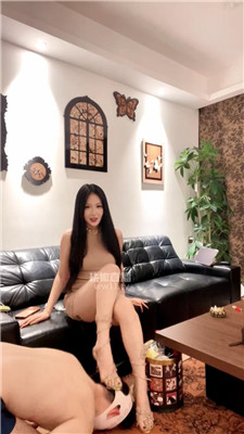 【知好】车模S美腿诱惑虐