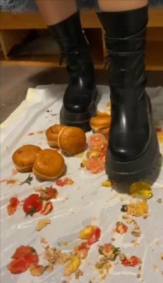 靴子踩面包  JS251224~6BP