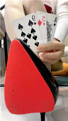 【柠萌小主】圣诞扑克游戏    251225-14BP