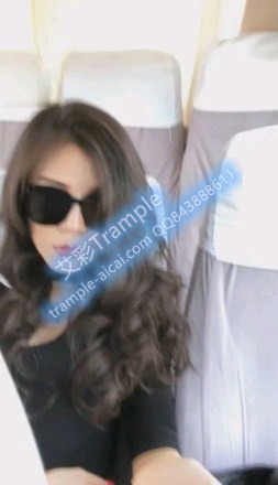 【调教视频】歌迪丝-刺激大片 巴士上调教烟台狗