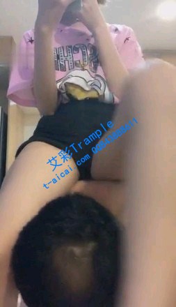 【调教视频】【小公主lios】雨天揍狗 贱狗求我随意发泄 数据线暴抽