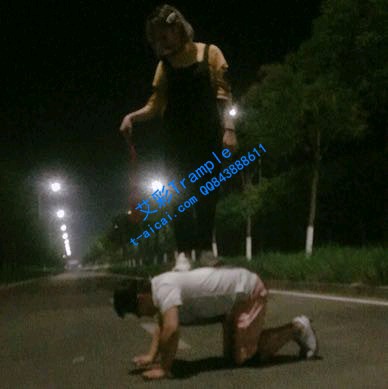 【调教视频】【冰冰女王S】左右开弓耳光 打爽了遛狗