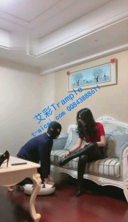 【调教视频】【歌迪丝S】首次被调的学生狗【完整版】